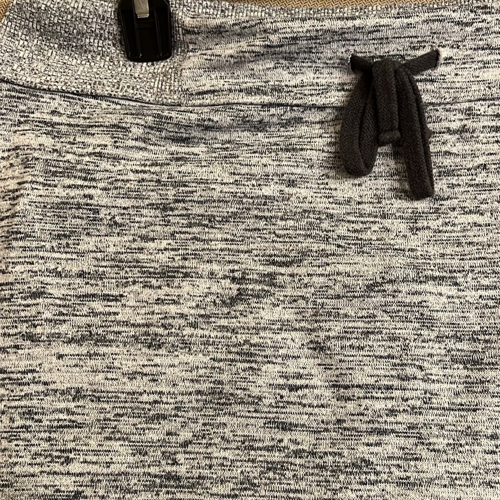 ❤️Athleta mini skirt - Picture 4 of 4